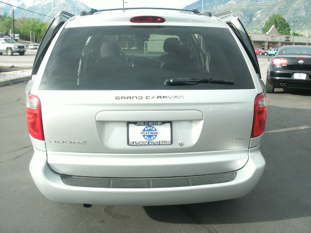 2005 Dodge Grand Caravan S