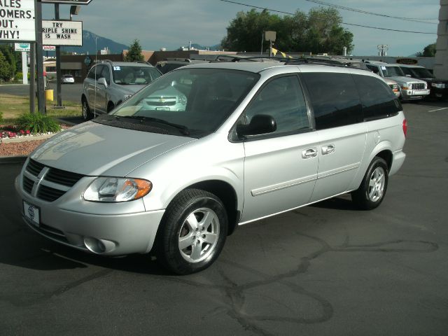 2005 Dodge Grand Caravan S