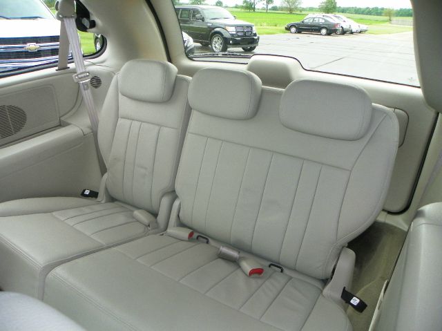 2005 Dodge Grand Caravan S