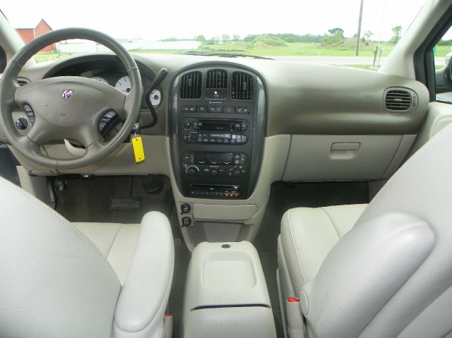 2005 Dodge Grand Caravan S