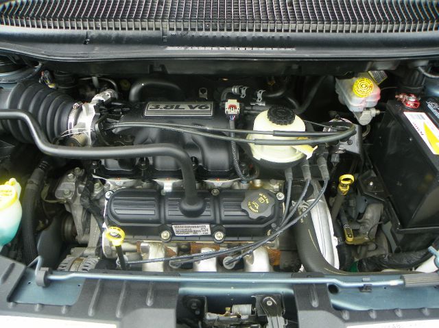 2005 Dodge Grand Caravan S