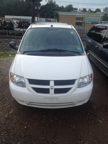 2005 Dodge Grand Caravan SE
