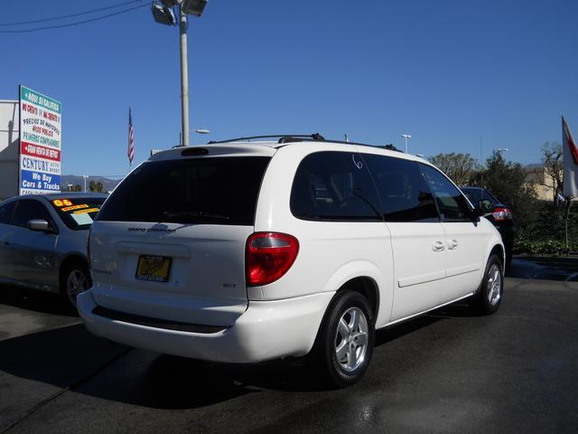 2005 Dodge Grand Caravan S