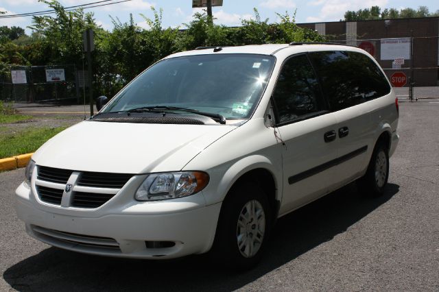 2005 Dodge Grand Caravan SE