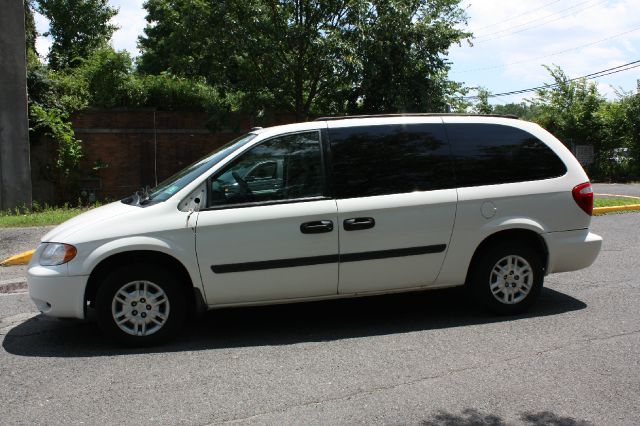 2005 Dodge Grand Caravan SE