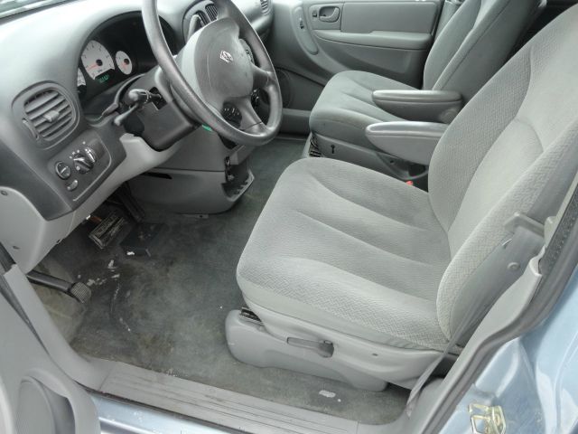 2005 Dodge Grand Caravan SE