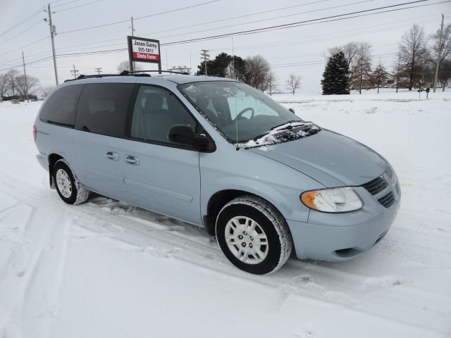 2005 Dodge Grand Caravan SE