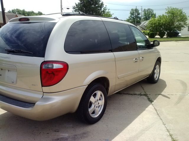 2005 Dodge Grand Caravan S