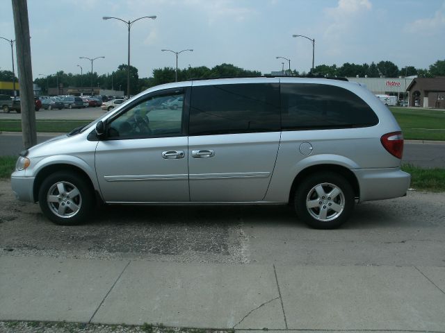2005 Dodge Grand Caravan S