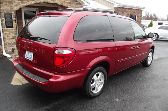 2005 Dodge Grand Caravan Luxury Edition