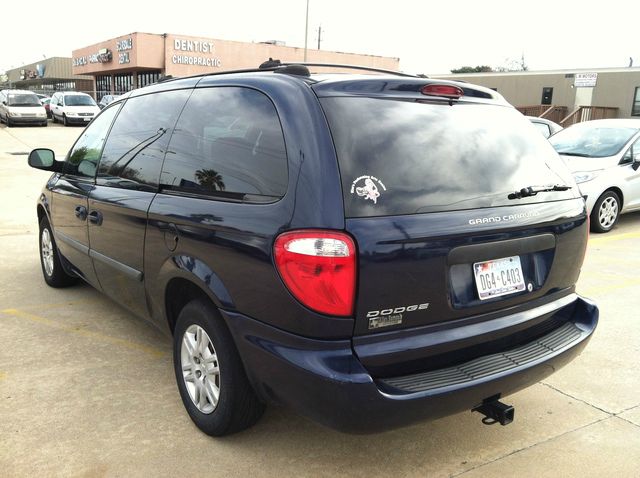 2005 Dodge Grand Caravan SE