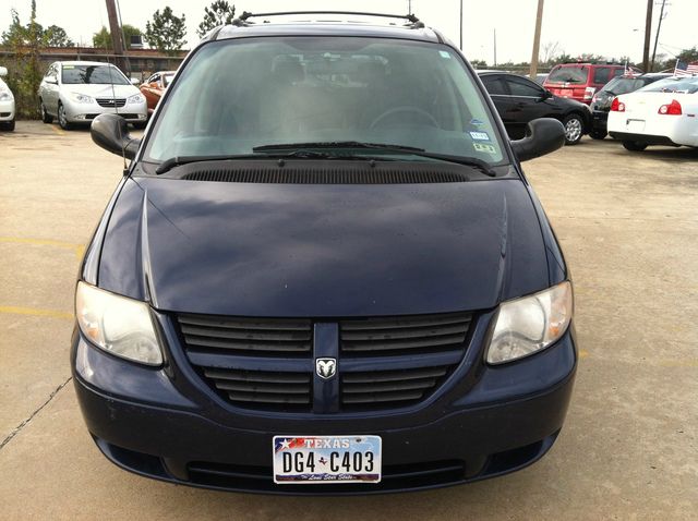 2005 Dodge Grand Caravan SE