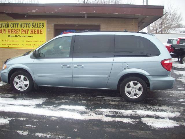 2005 Dodge Grand Caravan S