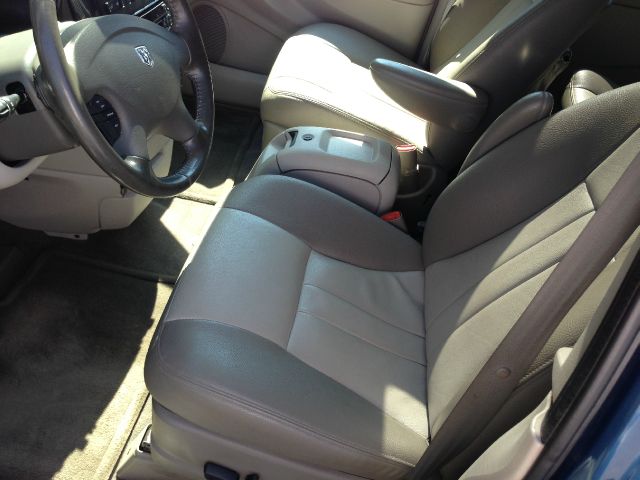 2005 Dodge Grand Caravan S