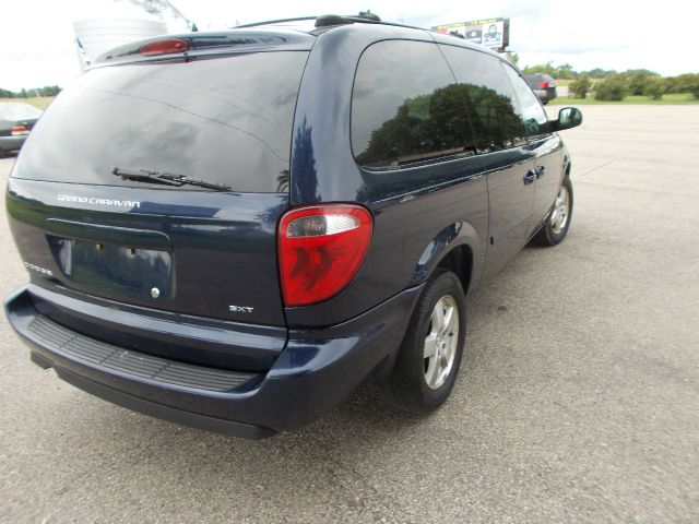 2005 Dodge Grand Caravan S