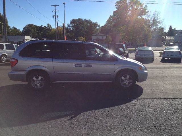 2005 Dodge Grand Caravan S
