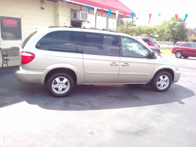 2005 Dodge Grand Caravan S