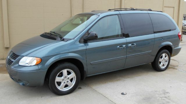 2005 Dodge Grand Caravan S