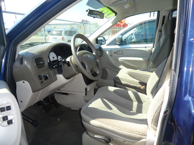 2005 Dodge Grand Caravan SE