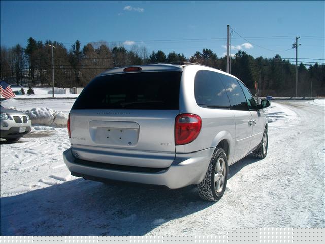 2005 Dodge Grand Caravan S