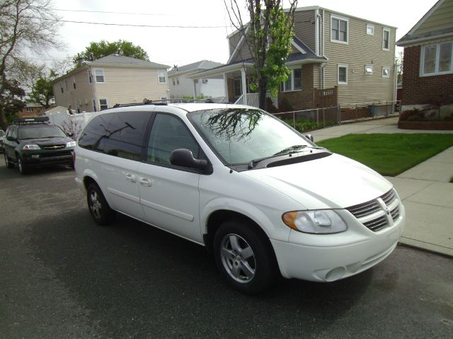 2005 Dodge Grand Caravan S
