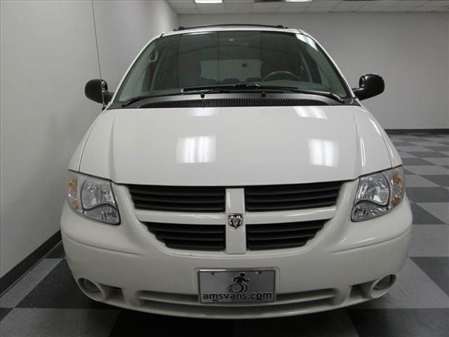 2005 Dodge Grand Caravan S