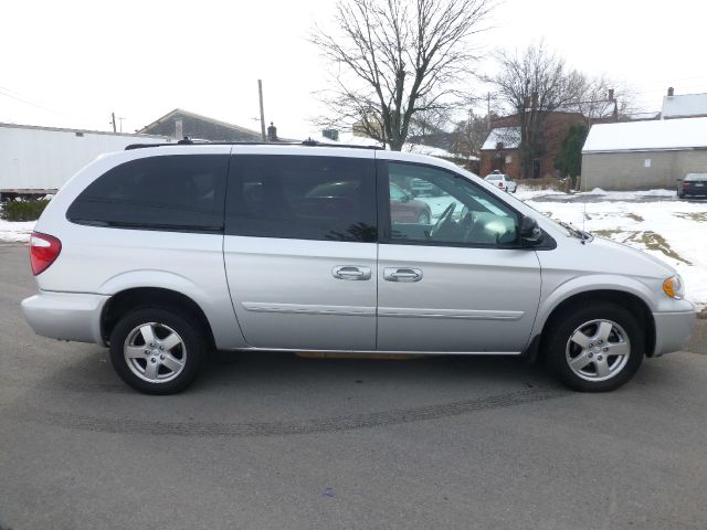 2005 Dodge Grand Caravan S
