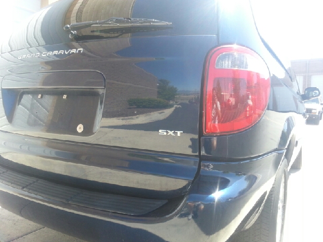 2005 Dodge Grand Caravan S