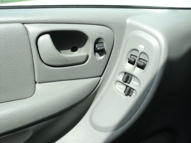 2005 Dodge Grand Caravan S