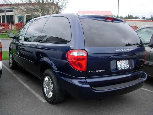 2005 Dodge Grand Caravan SE