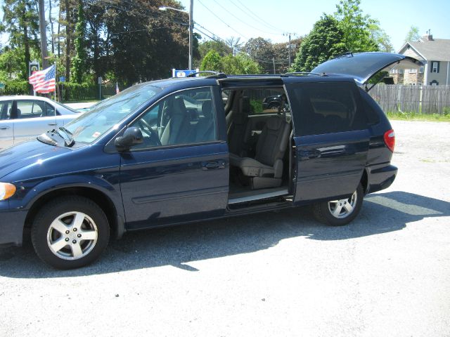 2005 Dodge Grand Caravan S