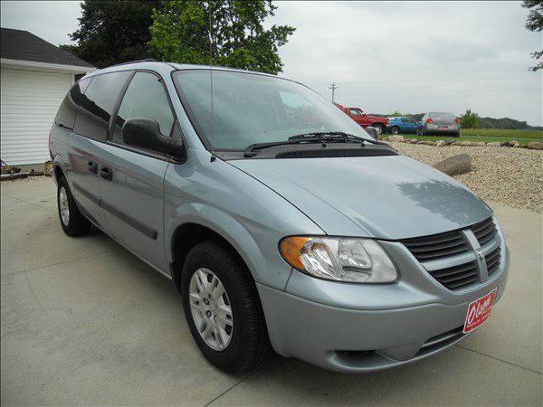 2005 Dodge Grand Caravan SE