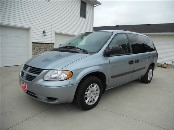 2005 Dodge Grand Caravan SE
