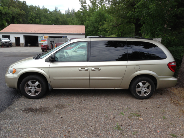 2005 Dodge Grand Caravan S