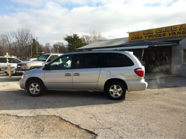 2005 Dodge Grand Caravan S