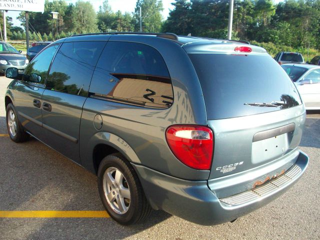 2005 Dodge Grand Caravan SE