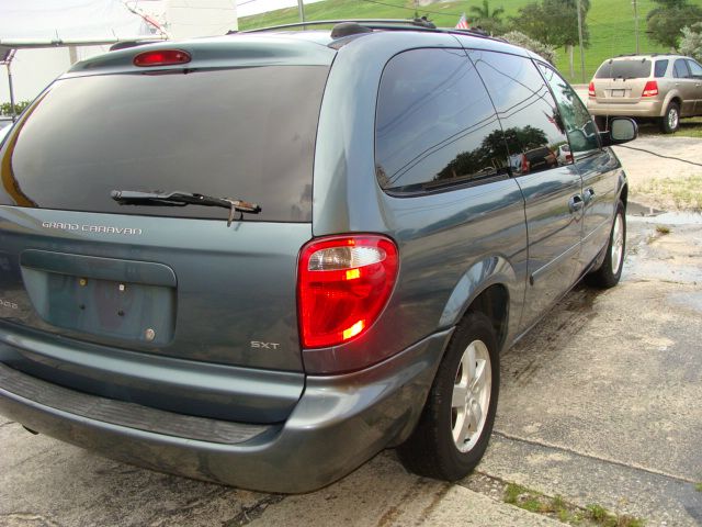 2005 Dodge Grand Caravan S
