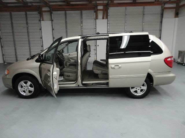 2005 Dodge Grand Caravan S