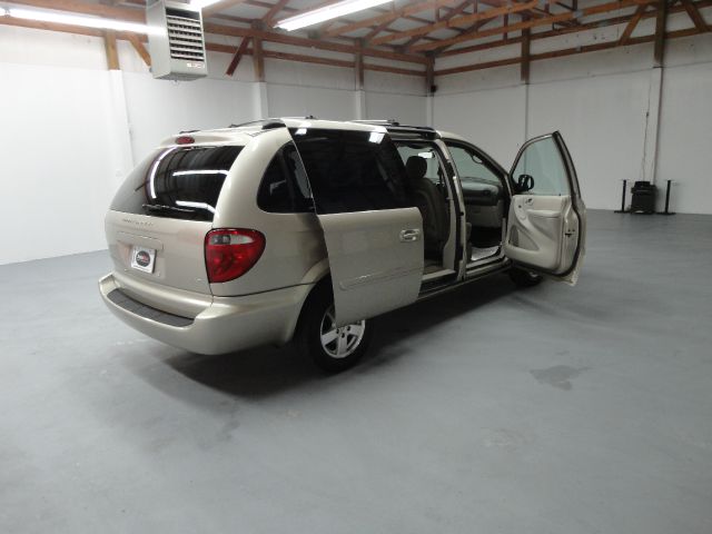 2005 Dodge Grand Caravan S