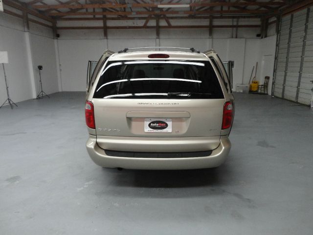 2005 Dodge Grand Caravan S