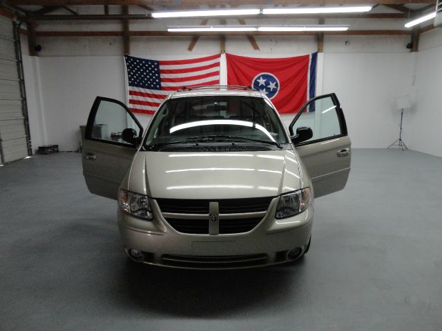 2005 Dodge Grand Caravan S
