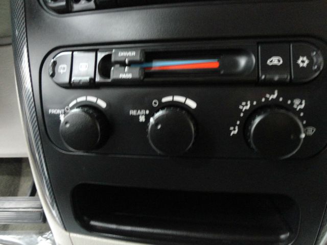 2005 Dodge Grand Caravan S