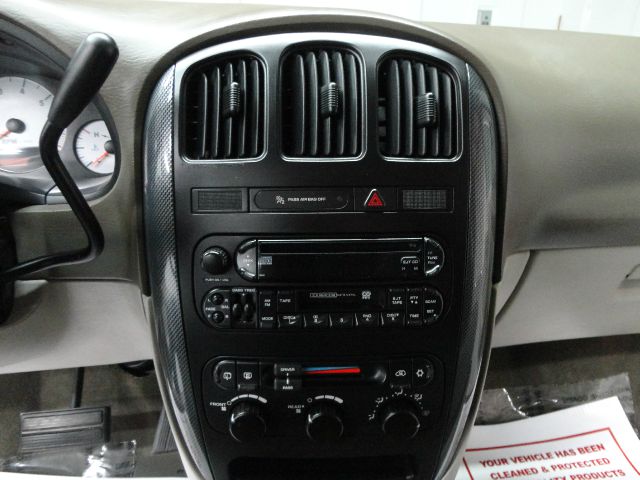 2005 Dodge Grand Caravan S