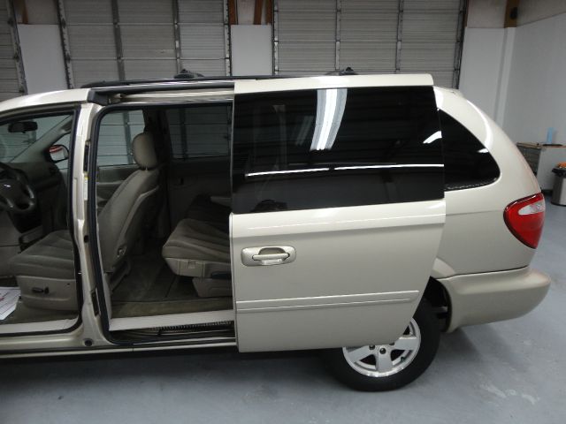 2005 Dodge Grand Caravan S