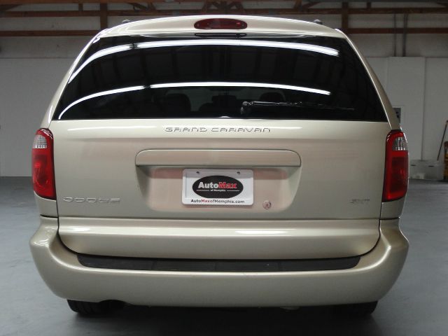 2005 Dodge Grand Caravan S