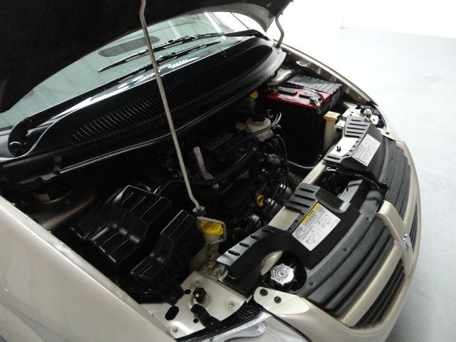 2005 Dodge Grand Caravan S