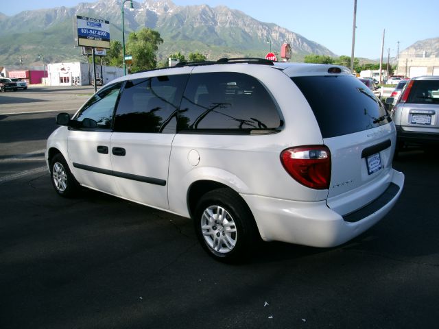2005 Dodge Grand Caravan SE