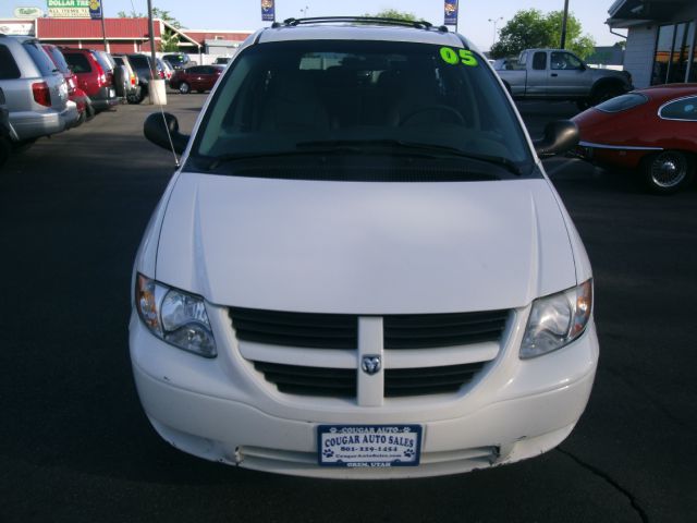 2005 Dodge Grand Caravan SE