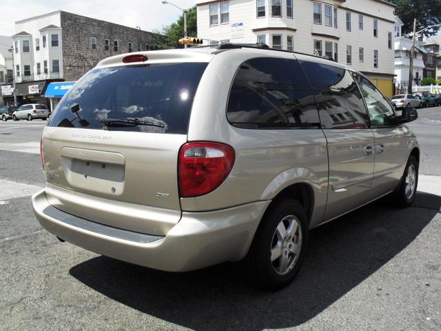 2005 Dodge Grand Caravan S