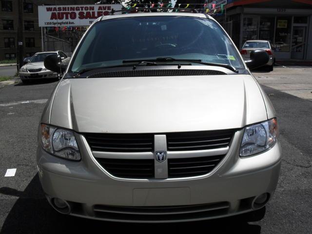 2005 Dodge Grand Caravan S